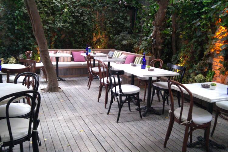 Emily S Garden Restaurants In Cihangir Istanbul